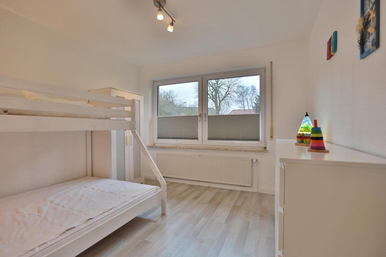 Ferienhaus Glockenstrasse Ferienwohnung Ostseehoehe Appartement 1 シャルボイツ エクステリア 写真