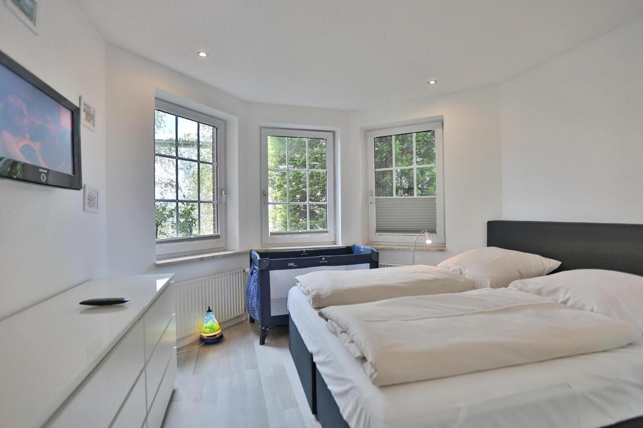 Ferienhaus Glockenstrasse Ferienwohnung Ostseehoehe Appartement 1 シャルボイツ エクステリア 写真